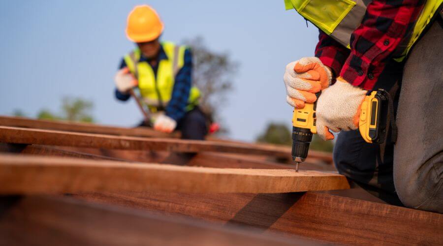 Expert Emergency Roof Repairs services in Palm Beach, FL